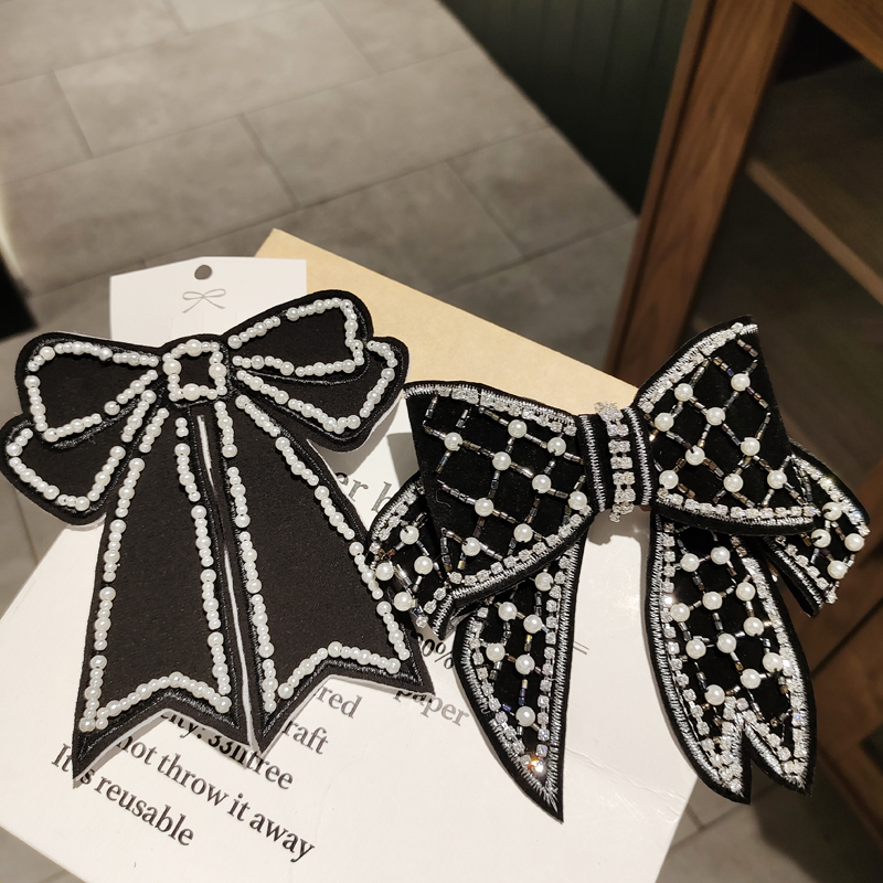 Kẹp Tóc Hình Nơ Đính Ngọc Trai Xinh Xắn Cho Nữ