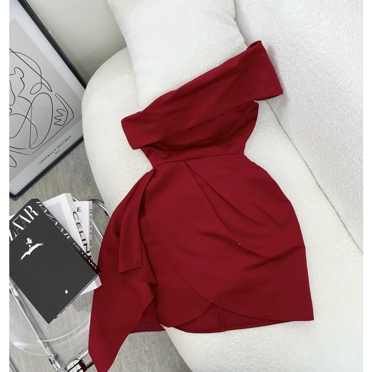 ĐẦM LỆCH VAI PHỐI VẠT BÈO