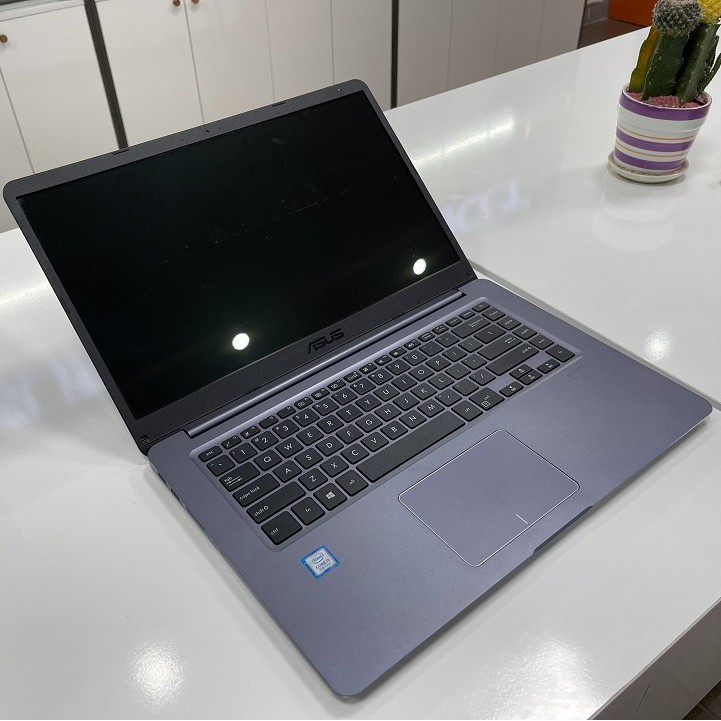 [Hàng LikeNew] Laptop Asus Vivobook X510UA Core i5 8250U/ Ram 8Gb/ SSD 256Gb/ màn hình tràn viền cực đẹp .