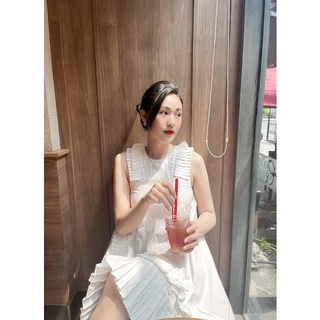 Váy đầm trắng dáng dài đuôi cá xoè xếp ly