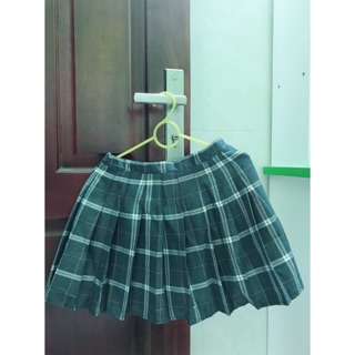 Chân váy dập ly caro 140k