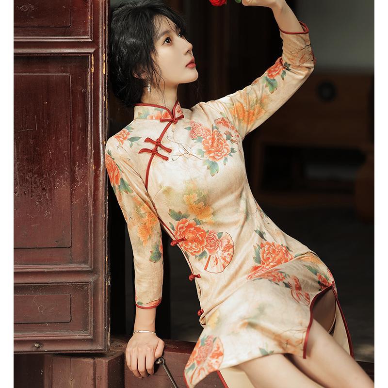 Sườn Xám Cách Tân Dài Tay Bằng Nhung Phong Cách retro Thời Trang Thu Đông 2021