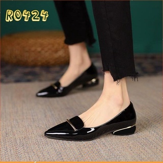 Giày búp bê nữ cao gót 2 phân hàng hiệu rosata hai màu đen đỏ ro424