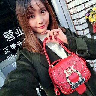 Túi đeo chéo đính đá phong cách thiếu nữ Hàn Quốc