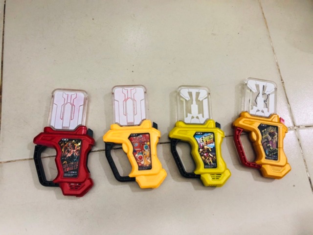 Đồ chơi Gashat Candy / Gsp của siêu nhân Gamer ( lẻ 1 cây)