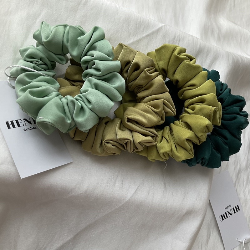 Buộc tóc S - SCRUNCHIES by HENDE studies vải lụa satin cao cấp