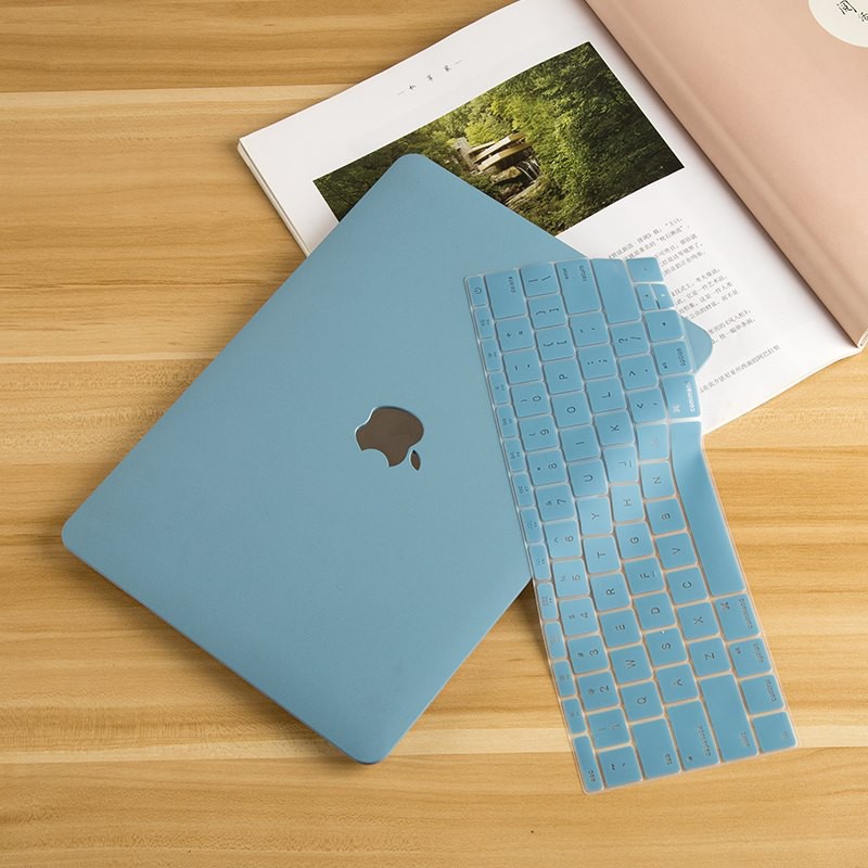 Combo ốp +phủ phím Macbook xanh pastel (Tặng kèm nút chống bụi và bộ chống gãy sạc)