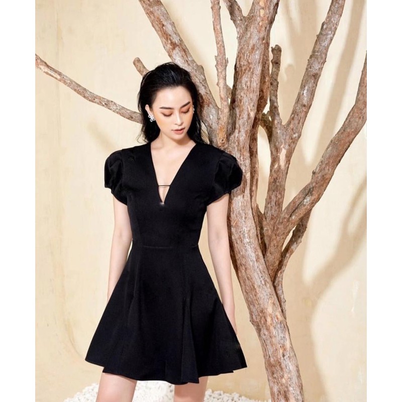 Đầm tay bồng chíp tùng cổ V