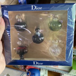 SET NƯỚC HOA MINI 5 CHAI