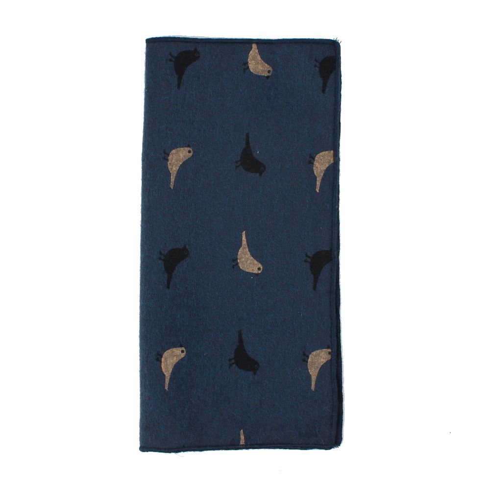 Khăn tay in họa tiết sáng tạo cho nam