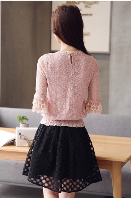 ÁO REN HOA CÔNG SỞ TAY LỠ