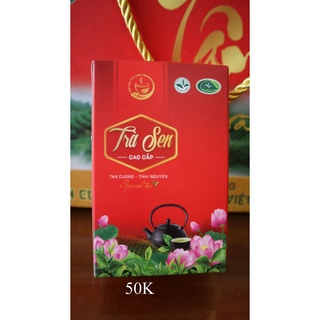 Trà Sen Tây Hồ được ướp từ hoa sen Bách Diệp và trà Tân cương sạch chính hiệu, cam kết ko phẩm màu,không hương liệu