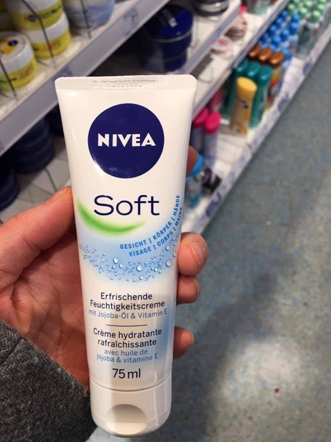 KEM DƯỠNG ẨM NIVEA SOFT DẠNG TUÝP 75ml