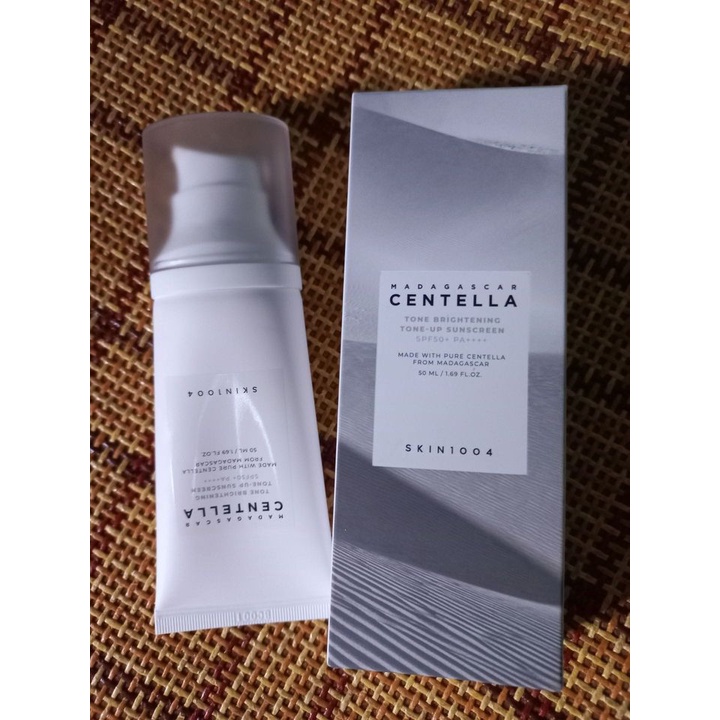 KEM CHỐNG NẮNG NÂNG TONE SKIN1004 MADAGASCAR CENTELLA TONE BRIGHTENING TONE UP SUNSCREEN SPF50 50ML - 12534