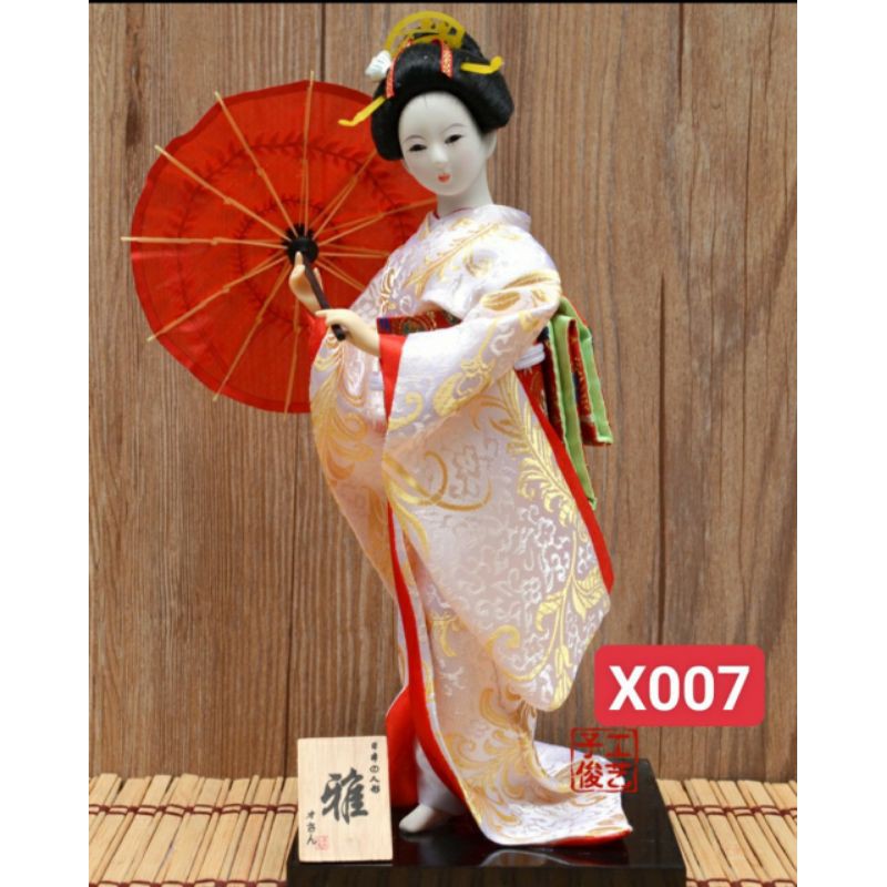 Búp Bê GeiSha mặc kimono truyền thống Nhật Bản