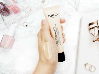 kem nền kiko