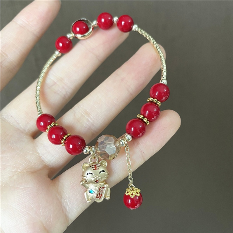 Vòng Tay Chuỗi Hạt Đá Tự Nhiên Mặt Hình Năm Mới 2022