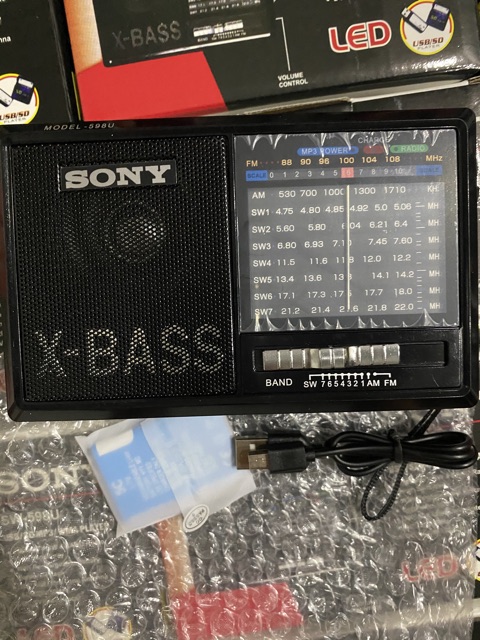 Radio USB , thẻ nhớ , đèn led 598u