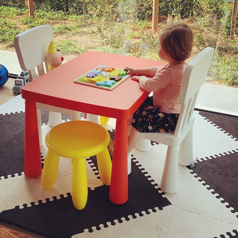 Bộ bàn ghế trẻ em, mẫu giáo cao cấp  phù hợp trẻ 2-10 tuổi  Phong cách Ikea, có nâng hạ độ cao