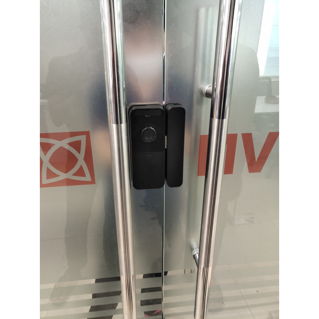 Khóa vân tay cửa kính cường lực vân tay thông minh kết nối điện thoại- Dùng app TTLOCK