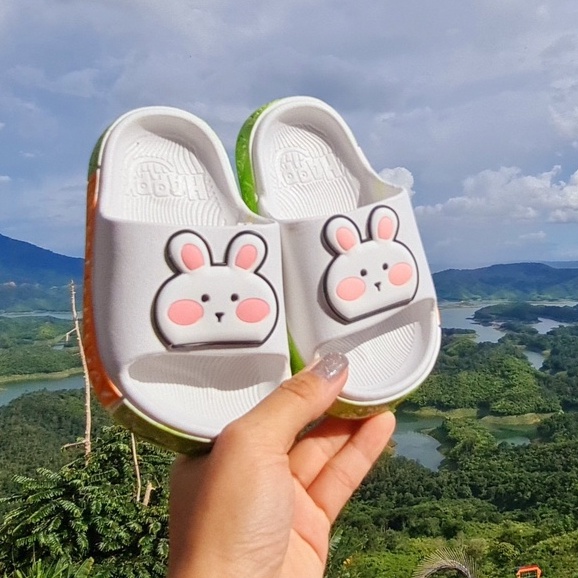 Dép bánh mì cho bé trai bé gái viền chữ hình thỏ- mèo dễ thuong siêu mềm
