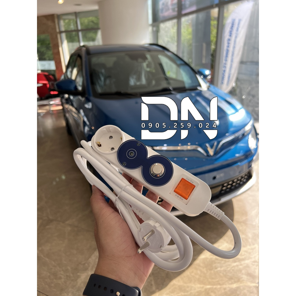 - ổ cắm điện tiếp đất - VinFast E34