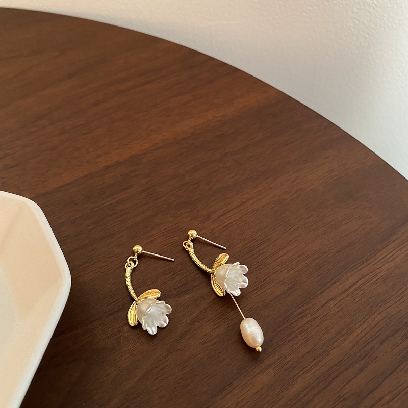 [Hàng Mới Về] Bông Tai Hình Hoa Tulip Đơn Giản Màu Vàng Thời Trang Mùa Hè Cho Nữ