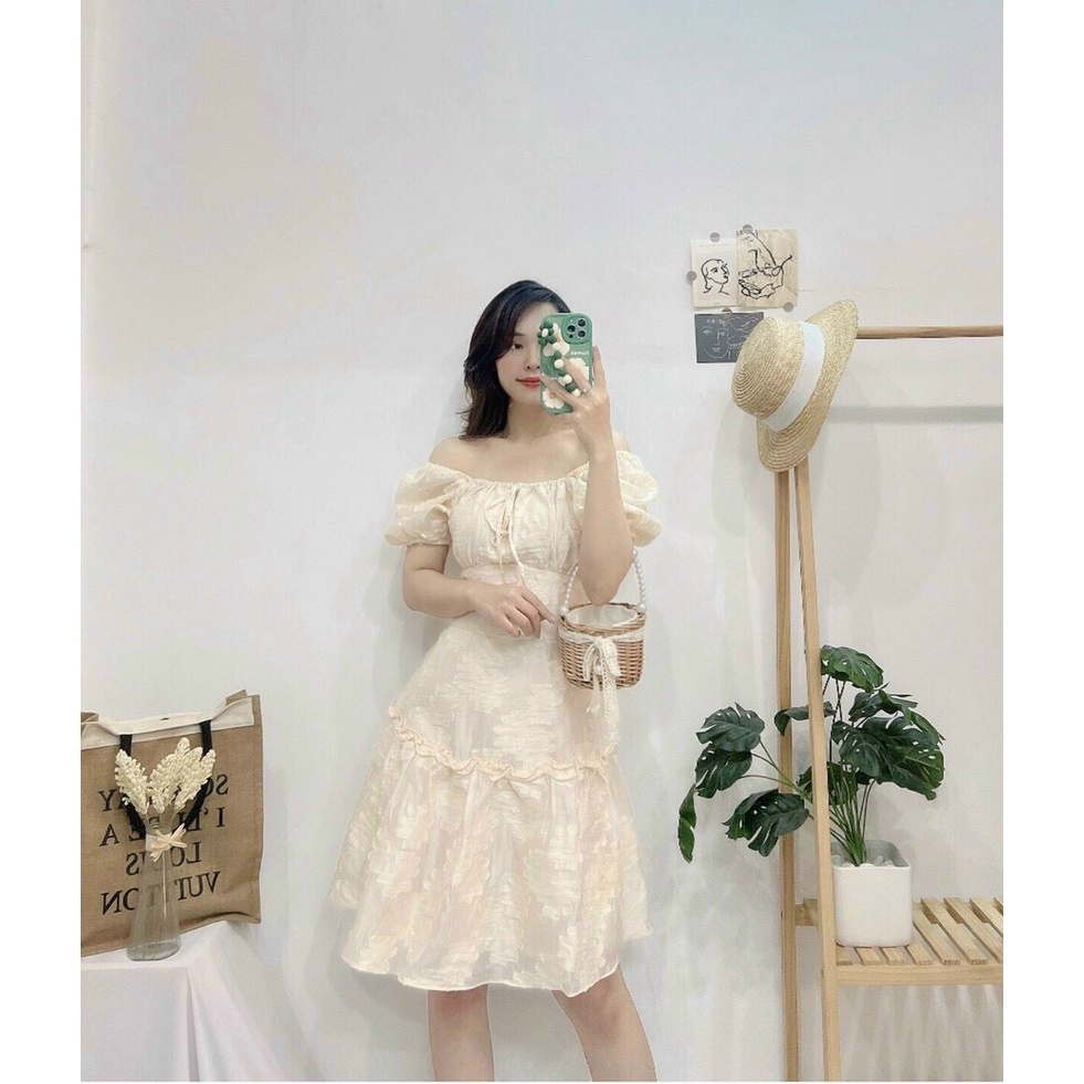 ĐẦM VÁY TRẮNG REN LƯNG THUN - Hình Shop Chụp