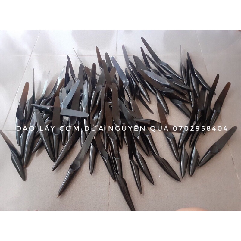 Dao sừng lóc cơm dừa nguyên trái cán tròn