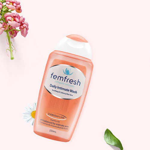 Dung dịch Vệ Sinh Phụ Khoa Femfresh Daily Intimate