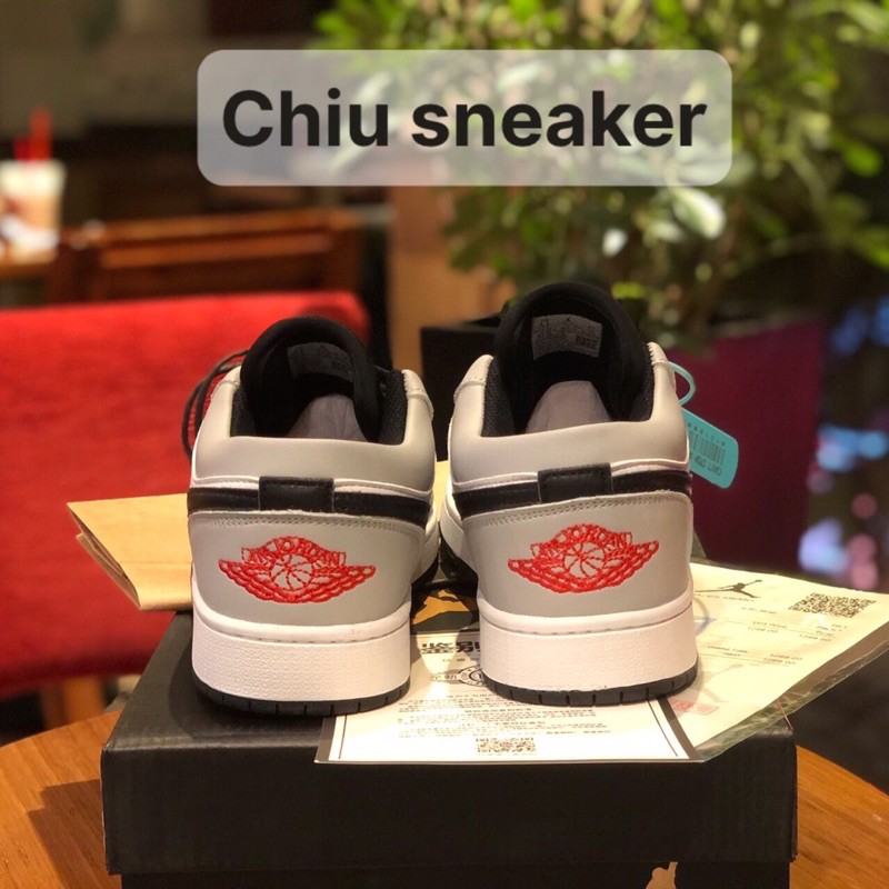 [Full box]+ Free ship giày thể thao Jordan 1 cổ thấp xám [ Jd1 ] [ Jordan xám ] [ Jordan smoke ] | BigBuy360 - bigbuy360.vn