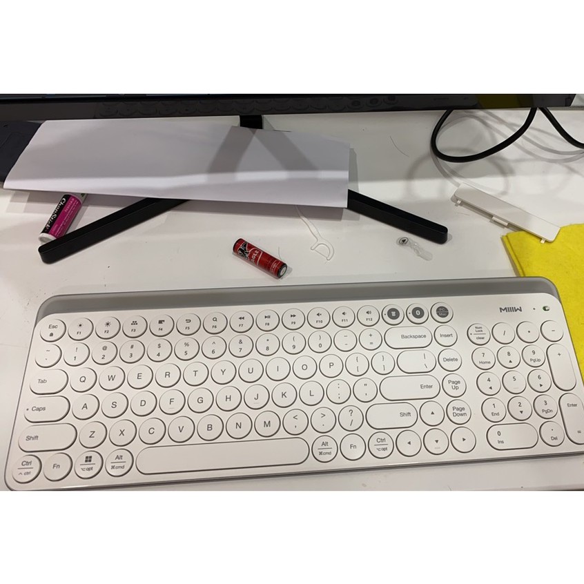 2 Thiết bị | Bàn phím không dây Hợp Kim Nhôm 𝗫𝗶𝗮𝗼𝗺𝗶 MIIIW MWBK01 - Keyboard Xiaomi MIIIW Bluetooth & 2.4GHz - MiHouse