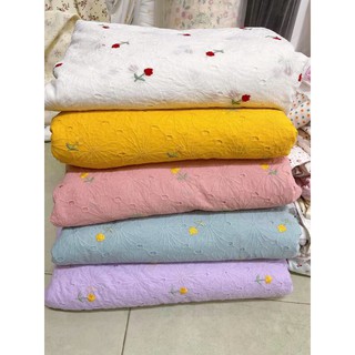 Vải boi lỗ thêu hoa cao cấp