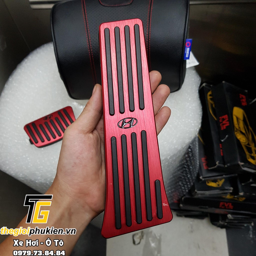 Bộ ốp bọc chân ga, chân phanh cho xe Hyundai Tucson, Hyundai Santafe
