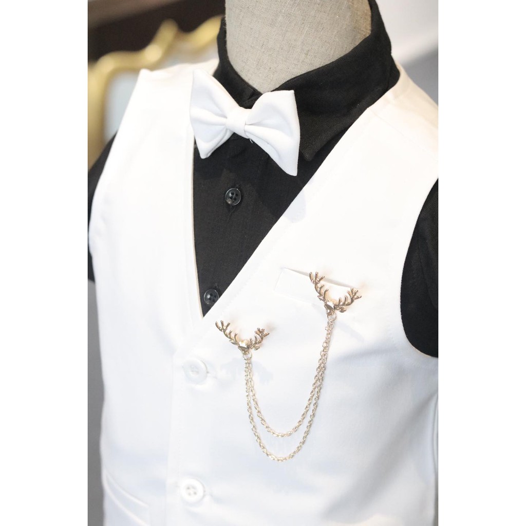 Set gile trắng kết hợp sơ mi đen ngắn tay cho bé trai