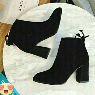 Boot nữ cao gót khoá cạnh buộc nơ