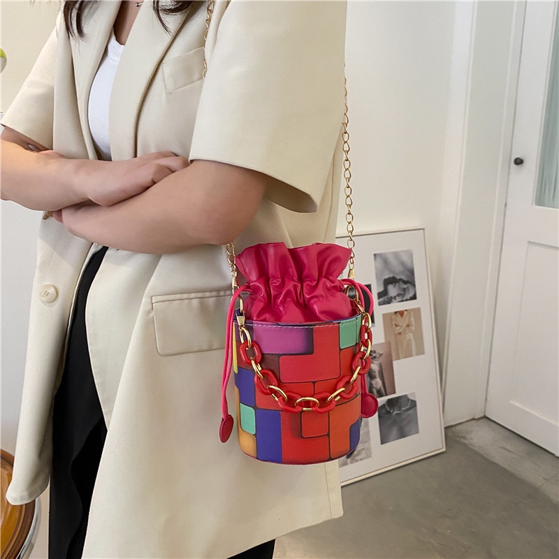 Túi Đeo Vai Hình Trụ In Họa Tiết graffiti Màu Sắc Tương Phản Thời Trang 2022 Cho Nữ