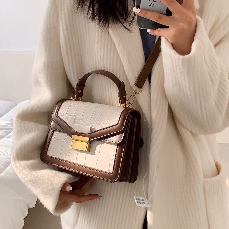 Túi Đeo Chéo, Cầm Tay Da Rắn Khoá Bấm Vuông Có Quai Xách Bản 4 Màu Phong Cách Hàn Quốc