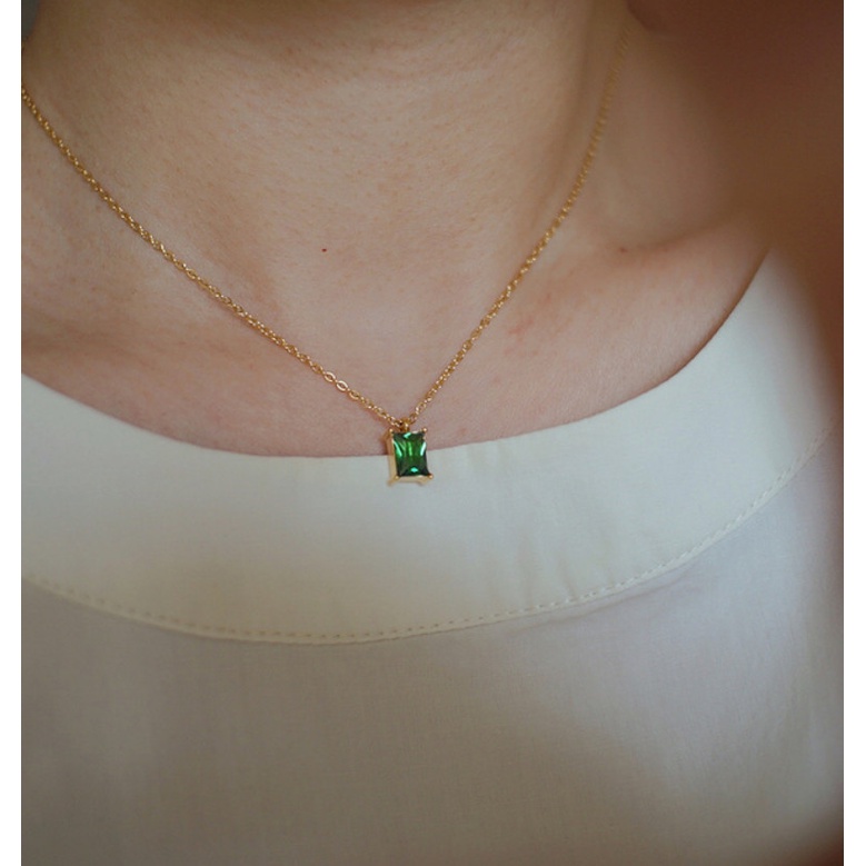 Dây Chuyền Mặt Đá Màu Hình Chữ Nhật Titan Ko Đen TT 4237