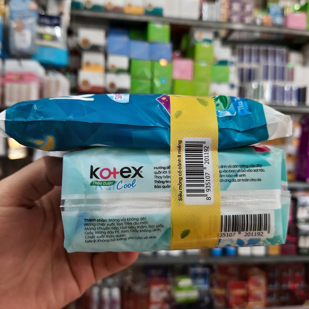 Băng Vệ Sinh Kotex Thảo dược Cool cánh 8 miếng