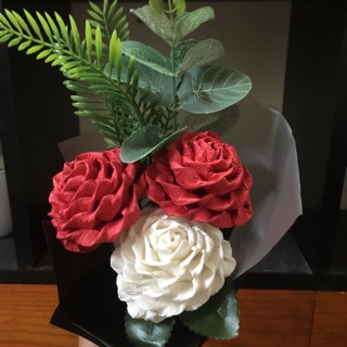 Bó hoa hồng giấy!