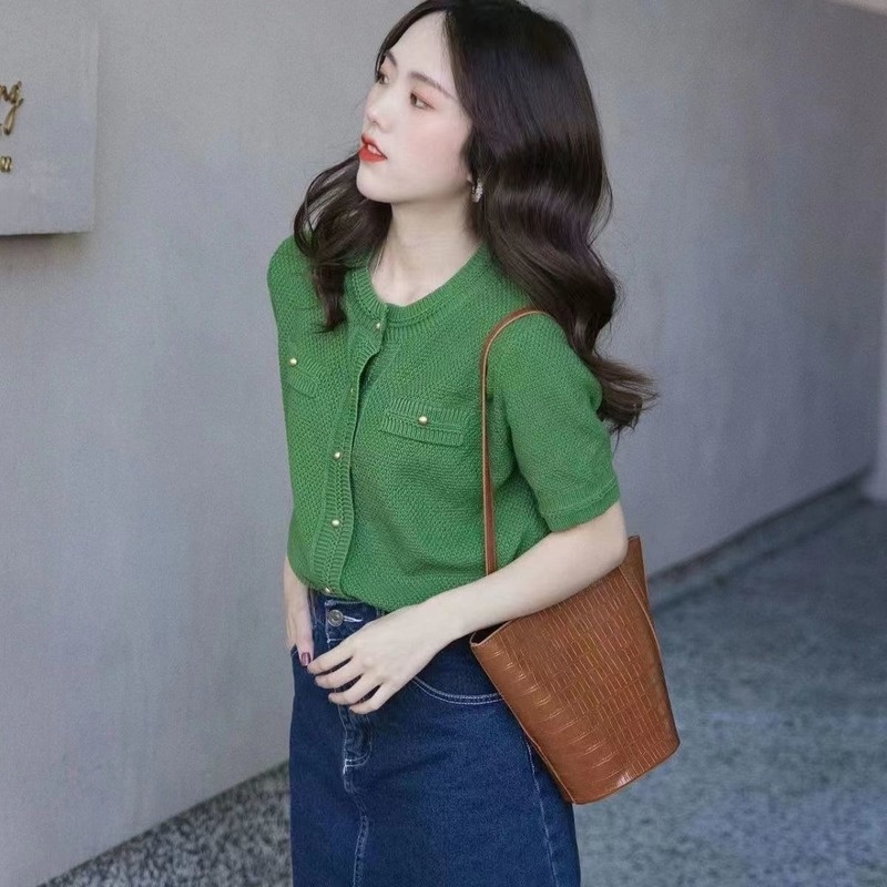 Áo Cardigan Dệt Kim Lụa Lạnh Dáng Rộng Tay Ngắn Màu Xanh Lá Thời Trang Mùa Hè Dành Cho Bạn Nữ