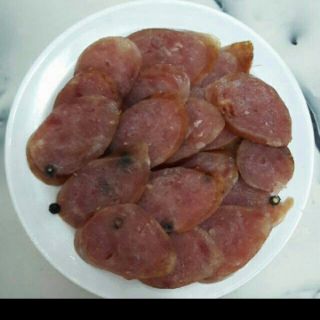 Lạp xưởng tươi nhà làm