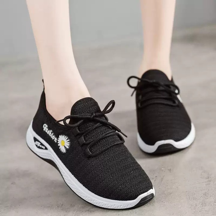 Giày thể thao nữ êm chân giá rẻ kiểu dáng cơ bản LN06 | BigBuy360 - bigbuy360.vn