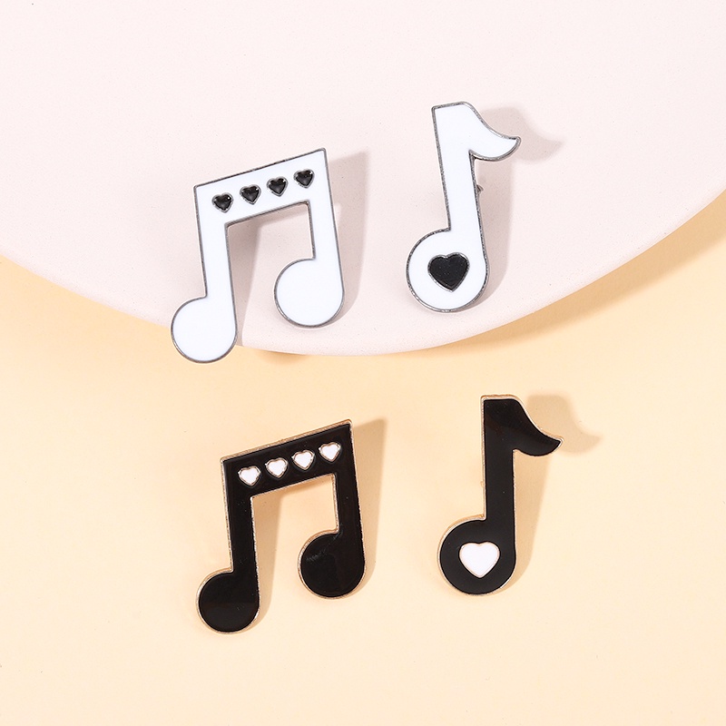 Ghim Cài Áo Hình Nốt Nhạc Trắng Đen