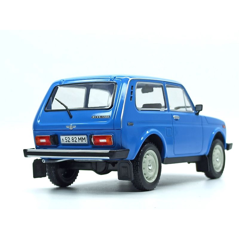Mô hình xe Lada Niva tỷ lệ 1/24