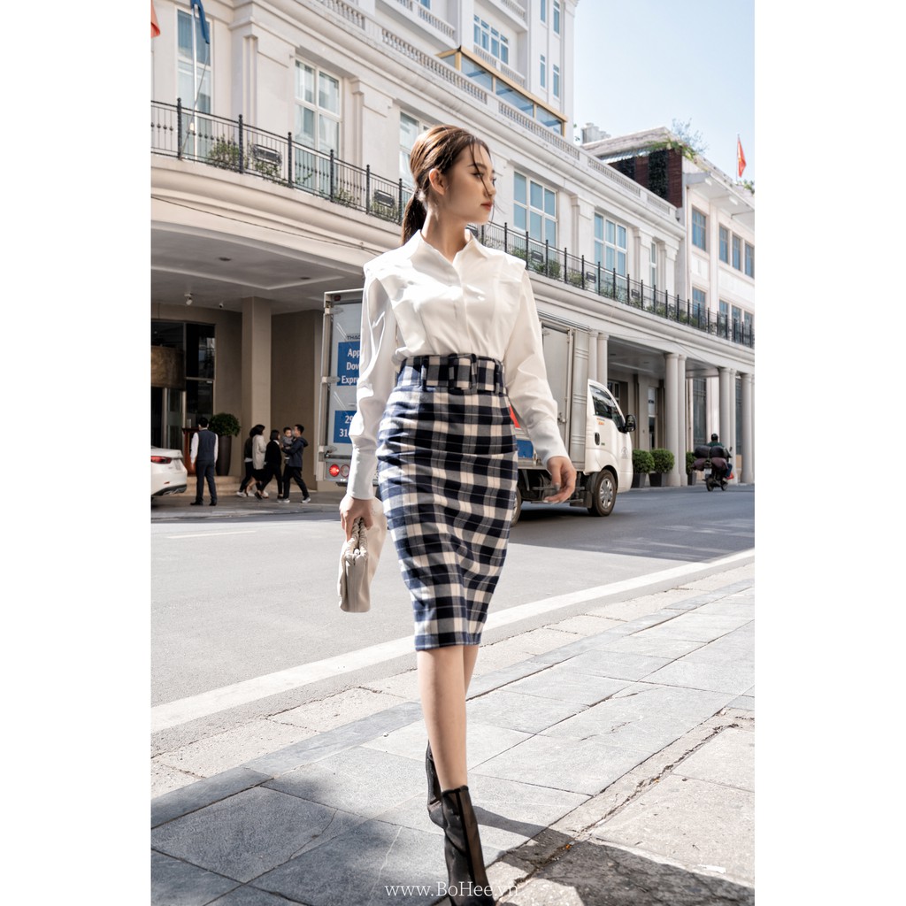 Chân váy kẻ kèm đai BOHEE CV33 | BigBuy360 - bigbuy360.vn