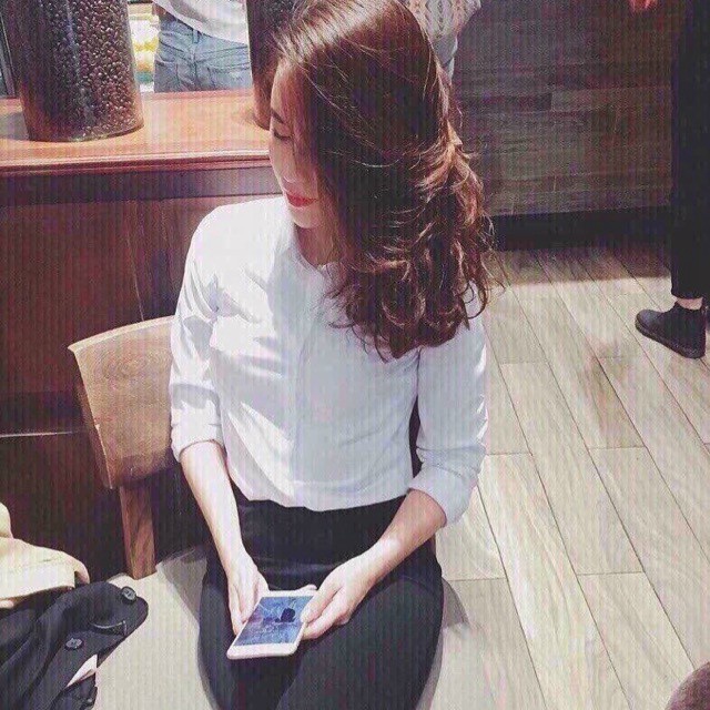 Áo Sơ Mi Nữ kiểu Tay Dài Cổ Bẻ 1 Túi Ngực Chất Lenin Thun Co Giãn Nhẹ Mặc Đẹp Thoải Mái [NEW UNISEX]