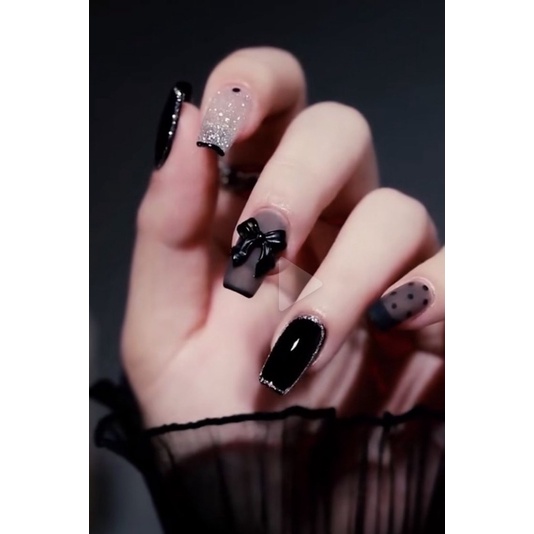 Nail box Đen Mắt Mèo