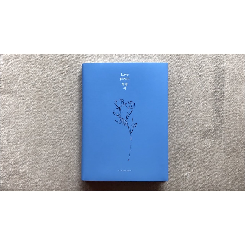 Ảnh Love Poem màu xanh IU